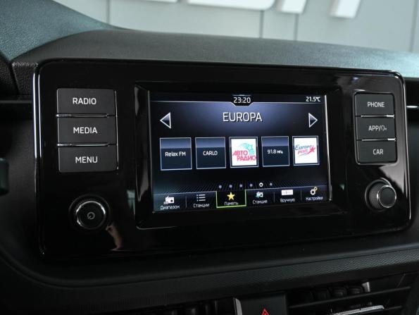 Skoda Rapid II с пробегом 2021 года, цена 1 699 000 рублей, 94390 км, лифтбек, Автокод Объявления
