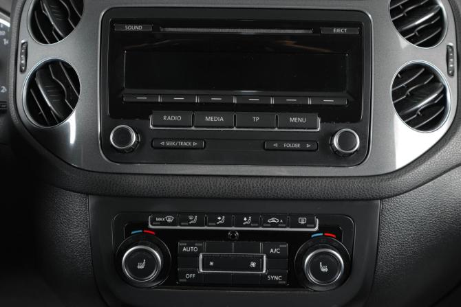 Volkswagen Tiguan I Рестайлинг с пробегом 2012 года, цена 1 529 000 рублей, 130080 км, внедорожник, Автокод Объявления