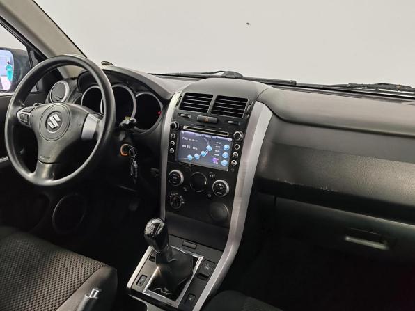 Suzuki Grand Vitara II Рестайлинг с пробегом 2010 года, цена 1 049 000 рублей, 117997 км, внедорожник, Автокод Объявления