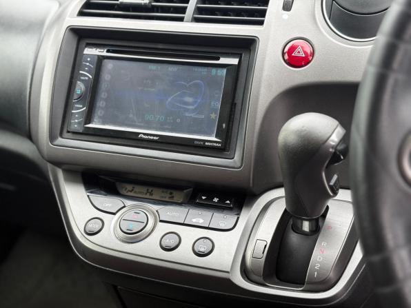 Honda Stream II с пробегом 2007 года, цена 810 000 рублей, 268226 км, минивэн, Автокод Объявления