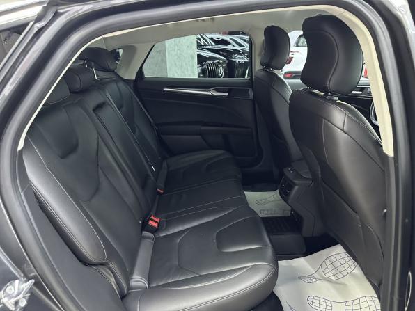 Ford Mondeo V с пробегом 2017 года, цена 1 635 000 рублей, 108938 км, седан, Автокод Объявления