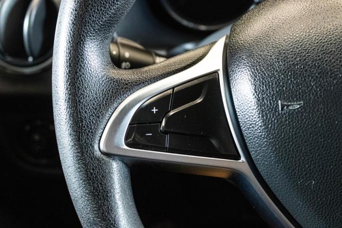 Renault Sandero II Рестайлинг с пробегом 2018 года, цена 1 099 000 рублей, 137539 км, хэтчбек, Автокод Объявления