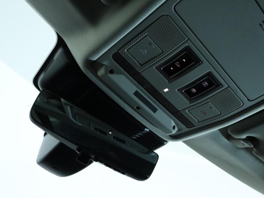 Land Rover Range Rover Evoque II Рестайлинг Санкт-Петербург  - изображение 21