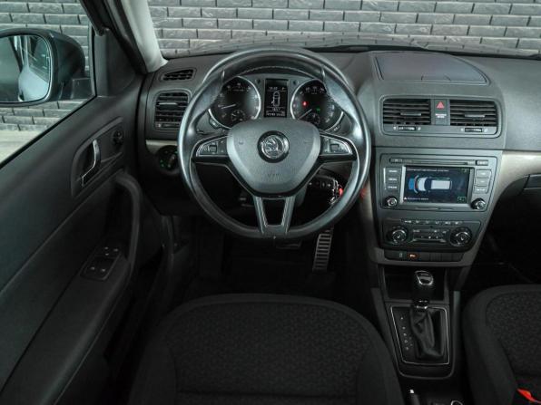 Skoda Yeti I Рестайлинг с пробегом 2014 года, цена 1 400 000 рублей, 101782 км, внедорожник, Автокод Объявления