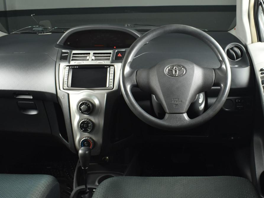 Toyota Vitz II (XP90) Кемерово  - изображение 8