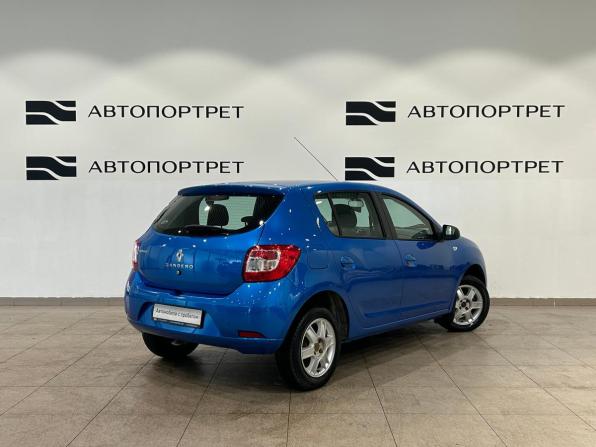 Renault Sandero II с пробегом 2018 года, цена 699 000 рублей, 252573 км, хэтчбек, Автокод Объявления