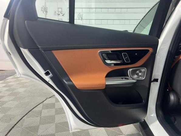 Mercedes-Benz GLC II (X254) с пробегом 2025 года, цена 9 200 000 рублей, 10 км, внедорожник, Автокод Объявления