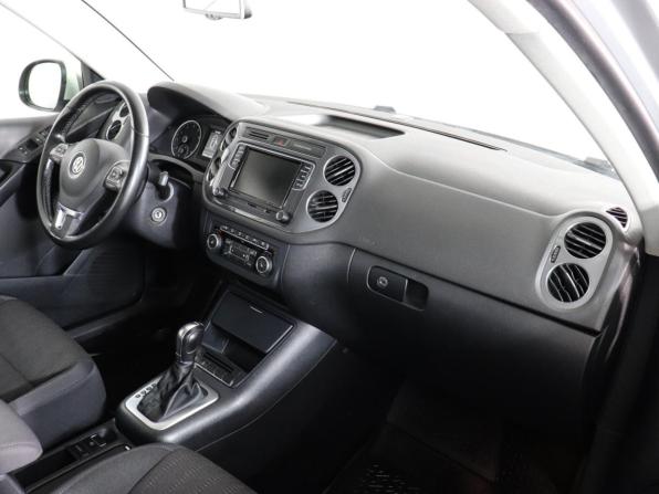 Volkswagen Tiguan I Рестайлинг с пробегом 2015 года, цена 1 329 000 рублей, 175800 км, внедорожник, Автокод Объявления