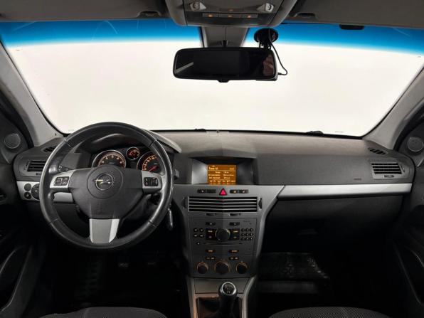 Opel Astra H Рестайлинг с пробегом 2011 года, цена 699 000 рублей, 150072 км, хэтчбек, Автокод Объявления