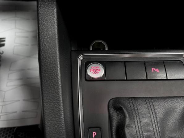 Volkswagen Jetta VI Рестайлинг с пробегом 2018 года, цена 1 450 000 рублей, 159315 км, седан, Автокод Объявления