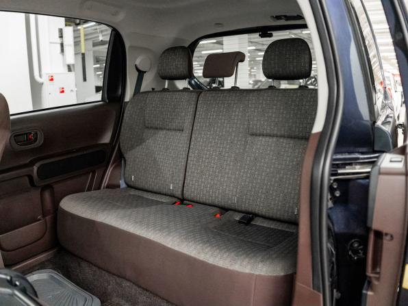 Toyota Spade с пробегом 2012 года, цена 950 000 рублей, 120000 км, компактвэн, Автокод Объявления