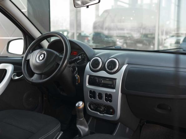 Renault Sandero I с пробегом 2013 года, цена 680 000 рублей, 117999 км, хэтчбек, Автокод Объявления