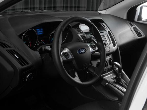 Ford Focus III с пробегом 2013 года, цена 799 000 рублей, 131185 км, хэтчбек, Автокод Объявления