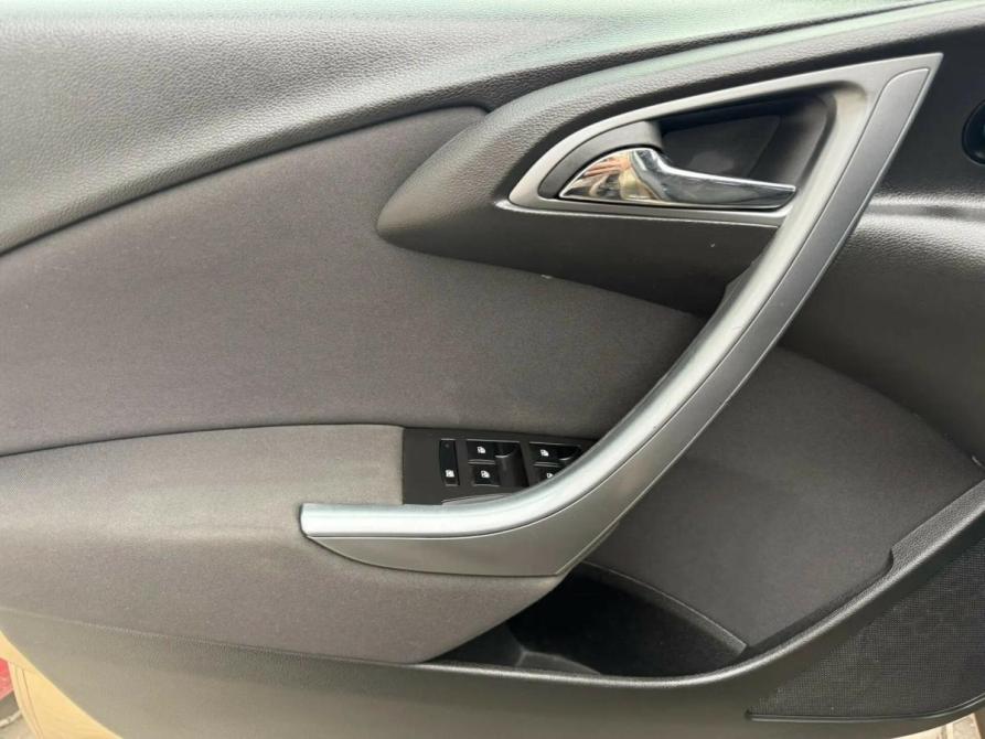 Opel Astra J Рестайлинг Набережные Челны  - изображение 6
