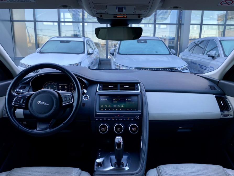 Jaguar E-Pace I Москва  - изображение 12