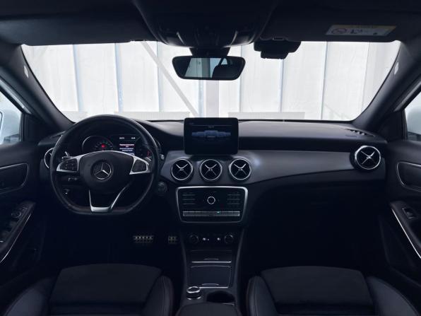 Mercedes-Benz GLA I (X156) Рестайлинг с пробегом 2019 года, цена 2 850 000 рублей, 64977 км, внедорожник, Автокод Объявления