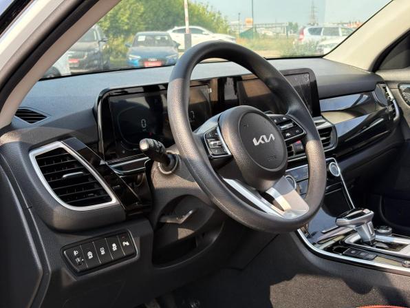 Kia Seltos I Рестайлинг с пробегом 2024 года, цена 2 430 000 рублей, 27105 км, внедорожник, Автокод Объявления
