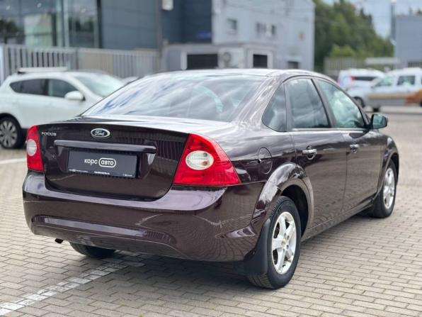 Ford Focus II Рестайлинг с пробегом 2010 года, цена 611 000 рублей, 135861 км, седан, Автокод Объявления