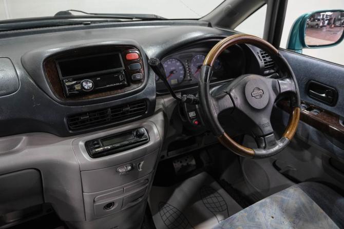 Nissan Serena II (C24) с пробегом 2000 года, цена 449 000 рублей, 620000 км, минивэн, Автокод Объявления