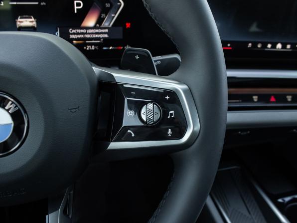 BMW 5 серии VIII (G60/G61/G68) с пробегом 2025 года, цена 7 630 000 рублей, 4755 км, седан, Автокод Объявления