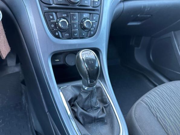 Opel Astra J Рестайлинг с пробегом 2013 года, цена 770 000 рублей, 189000 км, универсал, Автокод Объявления