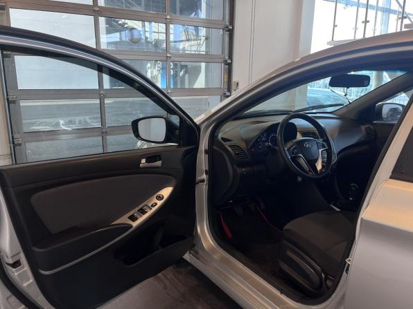 Hyundai Solaris I с пробегом 2011 года, цена 545 000 рублей, 269609 км, хэтчбек, Автокод Объявления