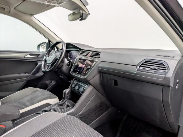 Volkswagen Tiguan II с пробегом 2019 года, цена 2 350 000 рублей, 141508 км, внедорожник, Автокод Объявления