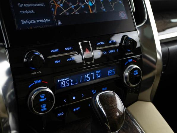 Toyota Alphard III Рестайлинг с пробегом 2021 года, цена 5 997 077 рублей, 137591 км, минивэн, Автокод Объявления