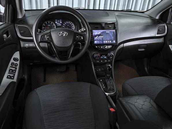 Hyundai Solaris I Рестайлинг с пробегом 2016 года, цена 1 350 000 рублей, 167670 км, седан, Автокод Объявления