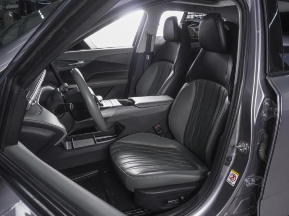 Changan Lamore с пробегом 2023 года, цена 2 090 000 рублей, 45255 км, седан, Автокод Объявления