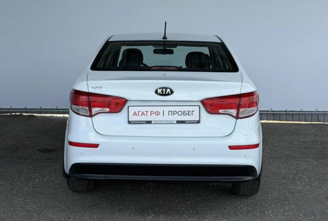 Kia Rio III Рестайлинг с пробегом 2015 года, цена 1 300 000 рублей, 119389 км, седан, Автокод Объявления