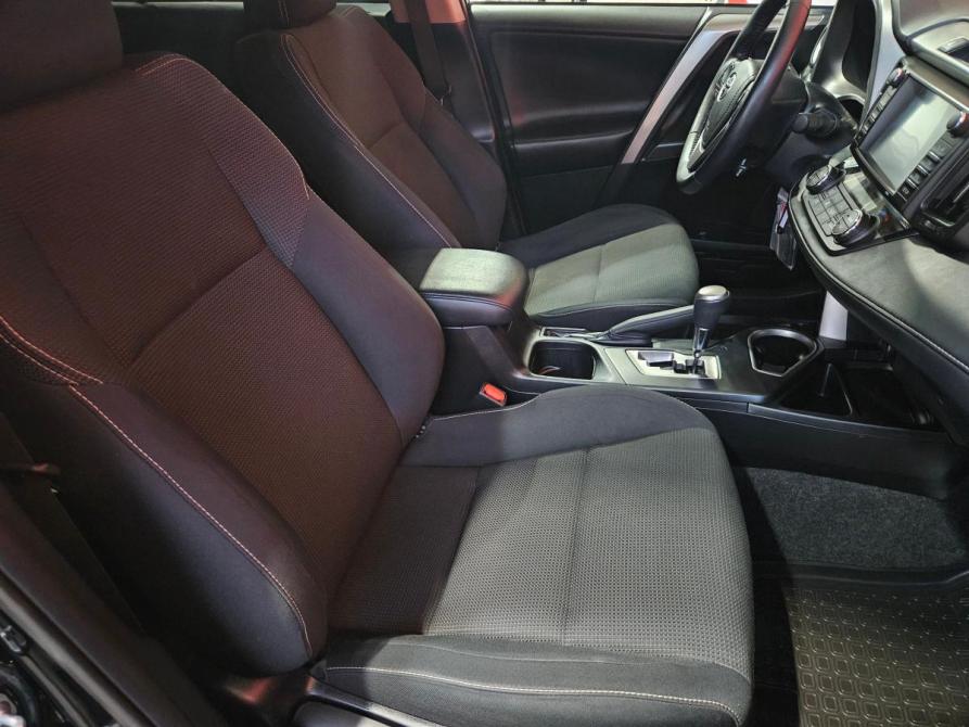 Toyota RAV4 IV (XA40) Рестайлинг Вологда  - изображение 12