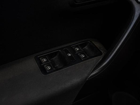 Volkswagen Polo V с пробегом 2012 года, цена 735 000 рублей, 220867 км, седан, Автокод Объявления
