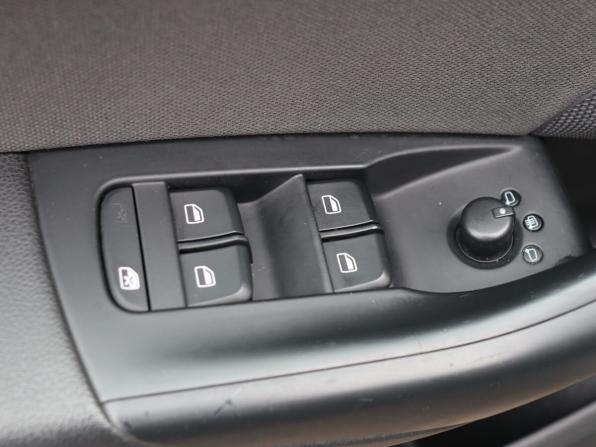 Audi Q3 I (8U) с пробегом 2013 года, цена 1 650 000 рублей, 131937 км, внедорожник, Автокод Объявления