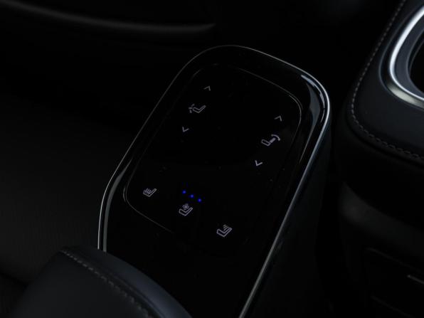 GAC Trumpchi M8 II Рестайлинг с пробегом 2026 года, цена 4 790 000 рублей, 35 км, минивэн, Автокод Объявления