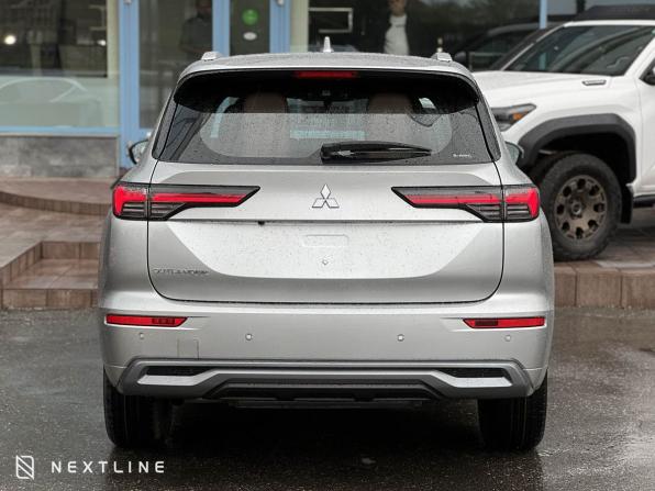 Новый Mitsubishi Outlander IV Рестайлинг 2026 года, цена 7 090 000 рублей, внедорожник, Автокод Объявления