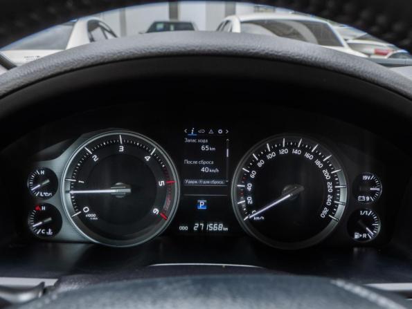 Toyota Land Cruiser 200 Series Рестайлинг 2 с пробегом 2016 года, цена 4 300 000 рублей, 271568 км, внедорожник, Автокод Объявления