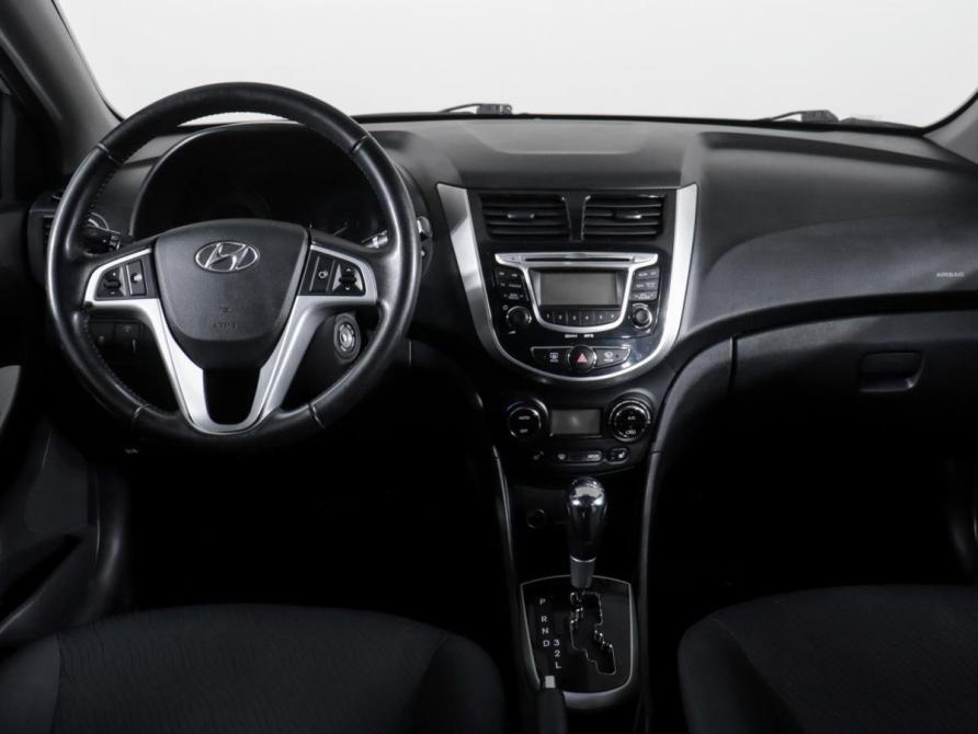 Hyundai Solaris I Москва  - изображение 12