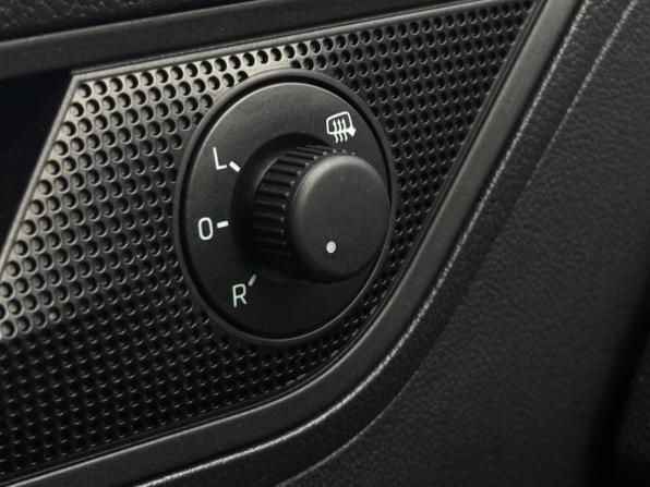 Skoda Rapid I Рестайлинг с пробегом 2018 года, цена 1 158 400 рублей, 147492 км, лифтбек, Автокод Объявления