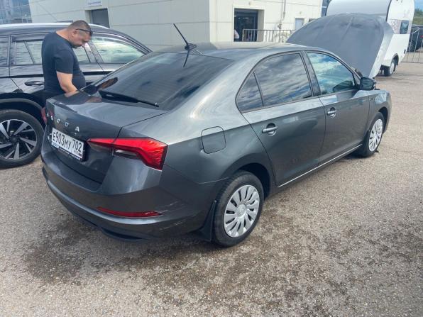 Skoda Rapid II с пробегом 2021 года, цена 1 500 000 рублей, 92293 км, лифтбек, Автокод Объявления