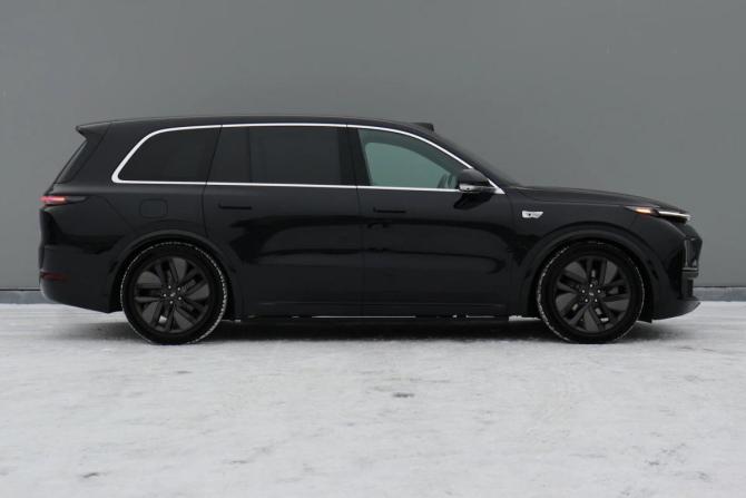Li Auto (Lixiang) L9 I Рестайлинг с пробегом 2025 года, цена 9 490 000 рублей, 5 км, внедорожник, Автокод Объявления