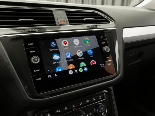 Volkswagen Tiguan II с пробегом 2017 года, цена 1 900 000 рублей, 241775 км, внедорожник, Автокод Объявления
