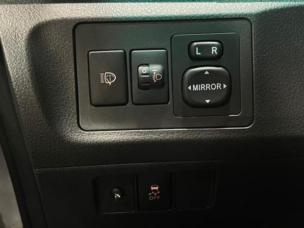Toyota Verso I с пробегом 2009 года, цена 1 135 000 рублей, 134325 км, компактвэн, Автокод Объявления