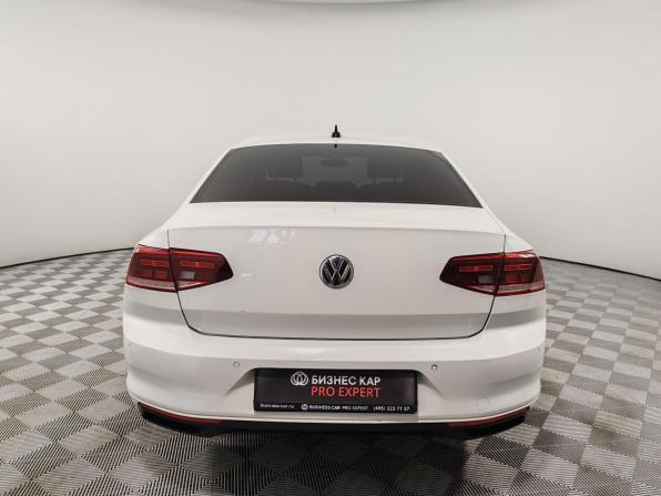 Volkswagen Passat B8 Рестайлинг с пробегом 2020 года, цена 2 175 000 рублей, 102917 км, седан, Автокод Объявления