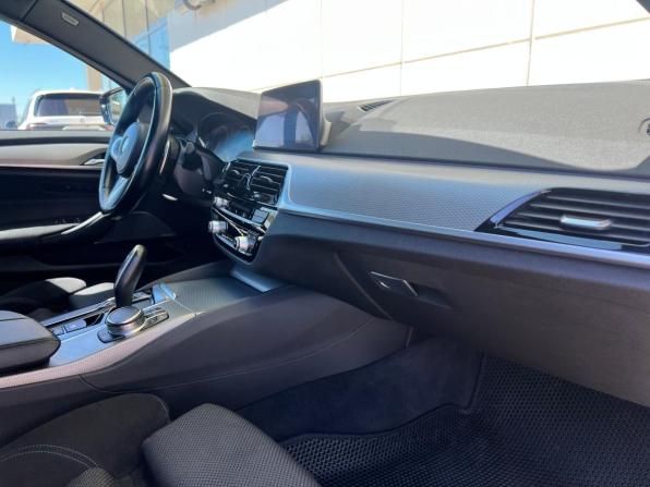BMW 5 серии VII (G30/G31/G38) с пробегом 2018 года, цена 3 890 000 рублей, 94199 км, седан, Автокод Объявления
