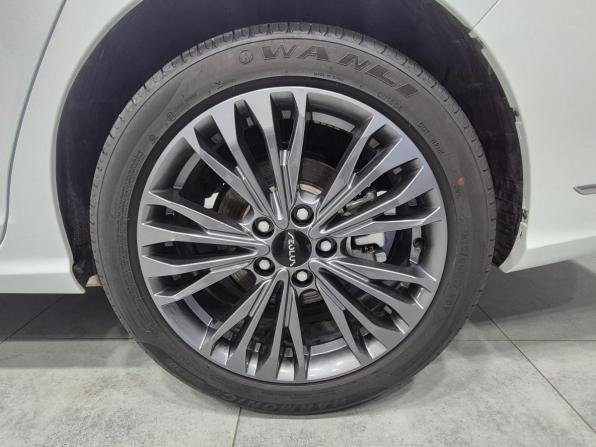 Dongfeng Shine Max с пробегом 2023 года, цена 1 630 000 рублей, 14528 км, седан, Автокод Объявления