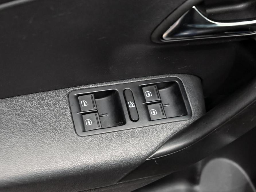 Volkswagen Polo V Рестайлинг Екатеринбург  - изображение 13