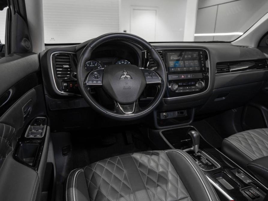 Mitsubishi Outlander III Рестайлинг 3 Москва  - изображение 7