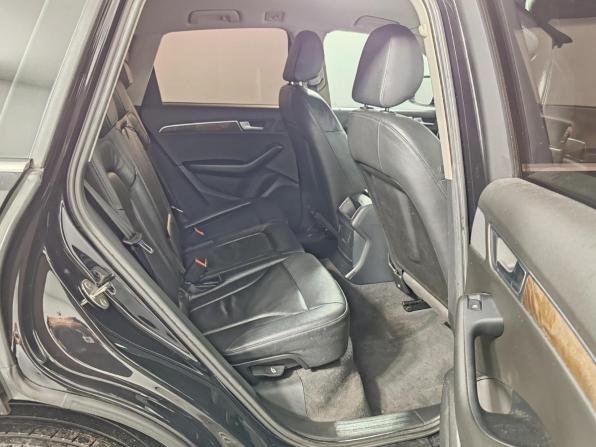 Audi Q5 I (8R) с пробегом 2010 года, цена 1 335 000 рублей, 156968 км, внедорожник, Автокод Объявления