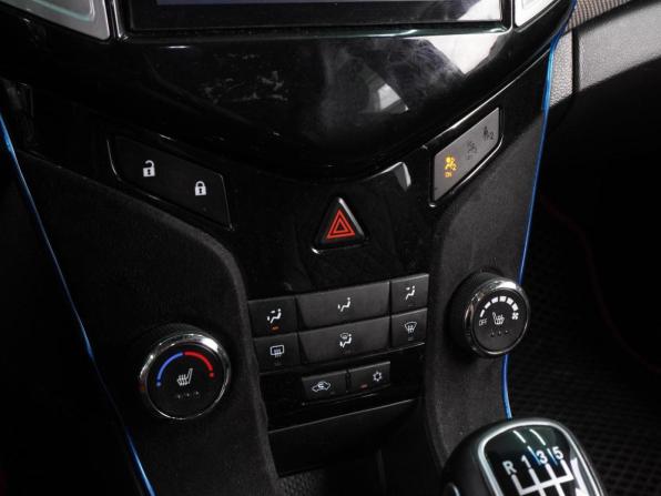 Chevrolet Cruze I Рестайлинг с пробегом 2013 года, цена 699 000 рублей, 131144 км, седан, Автокод Объявления